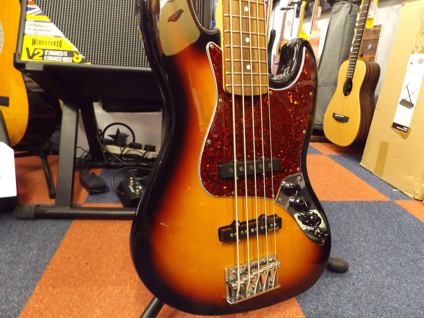 Fender DLX V Active Jazz Bass 3TSB
