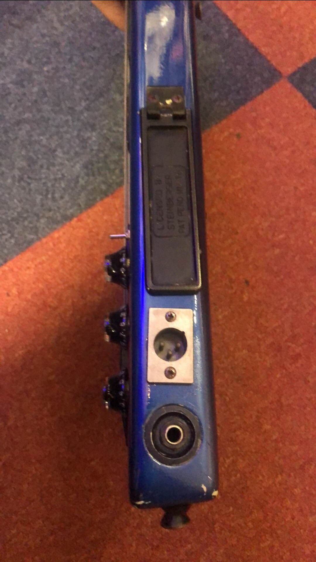 Hohner B2A Fretless (Pre-owned)