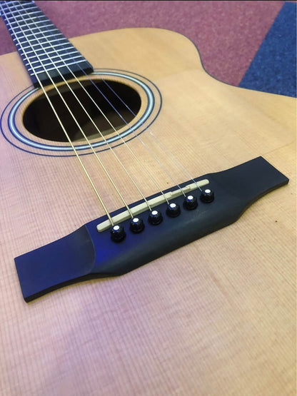 Larrivée OM-02 Sapelli w/ Hard case (Pre-owned)