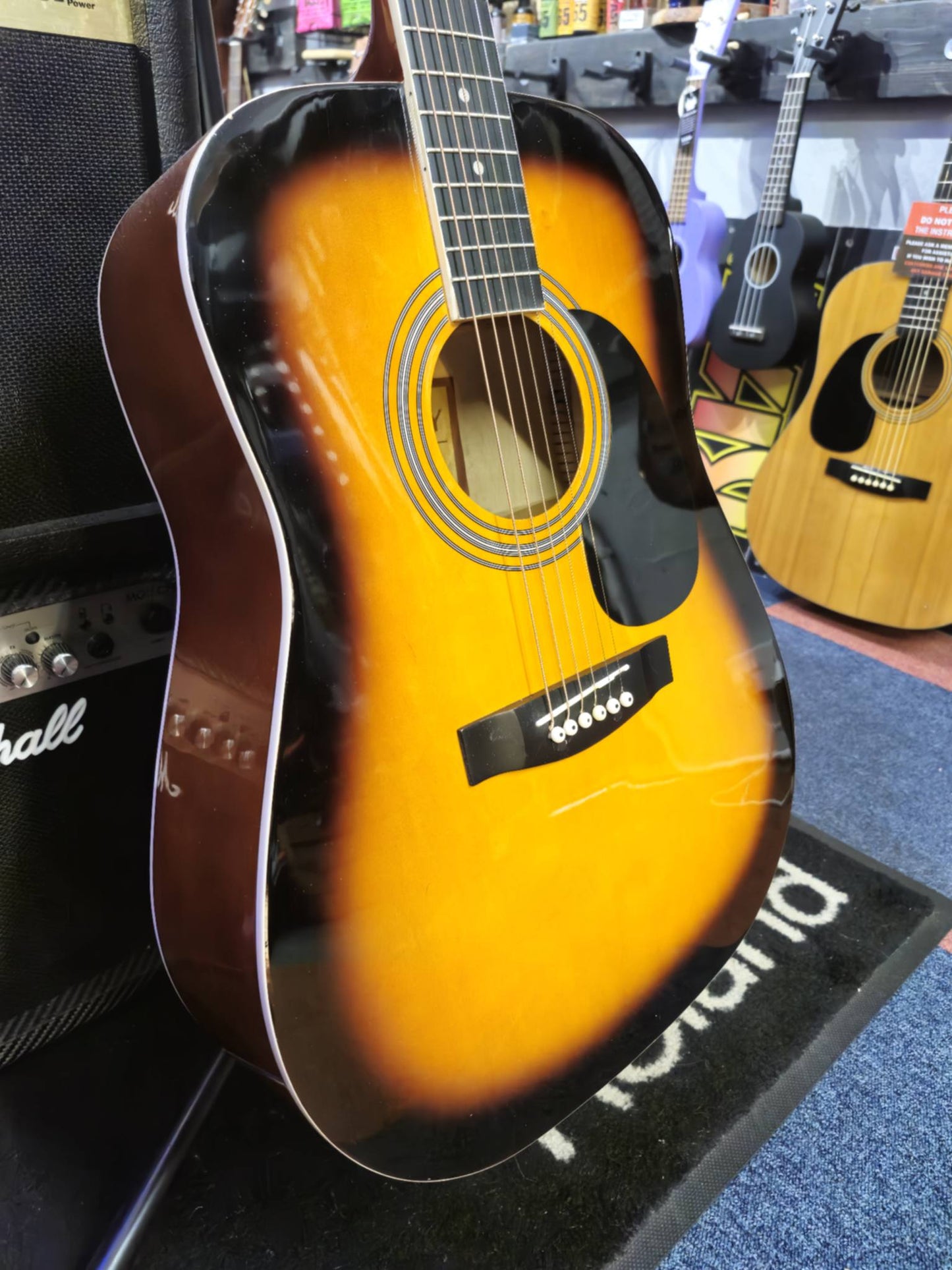 Chandry Dreadnought (Pre-owned)
