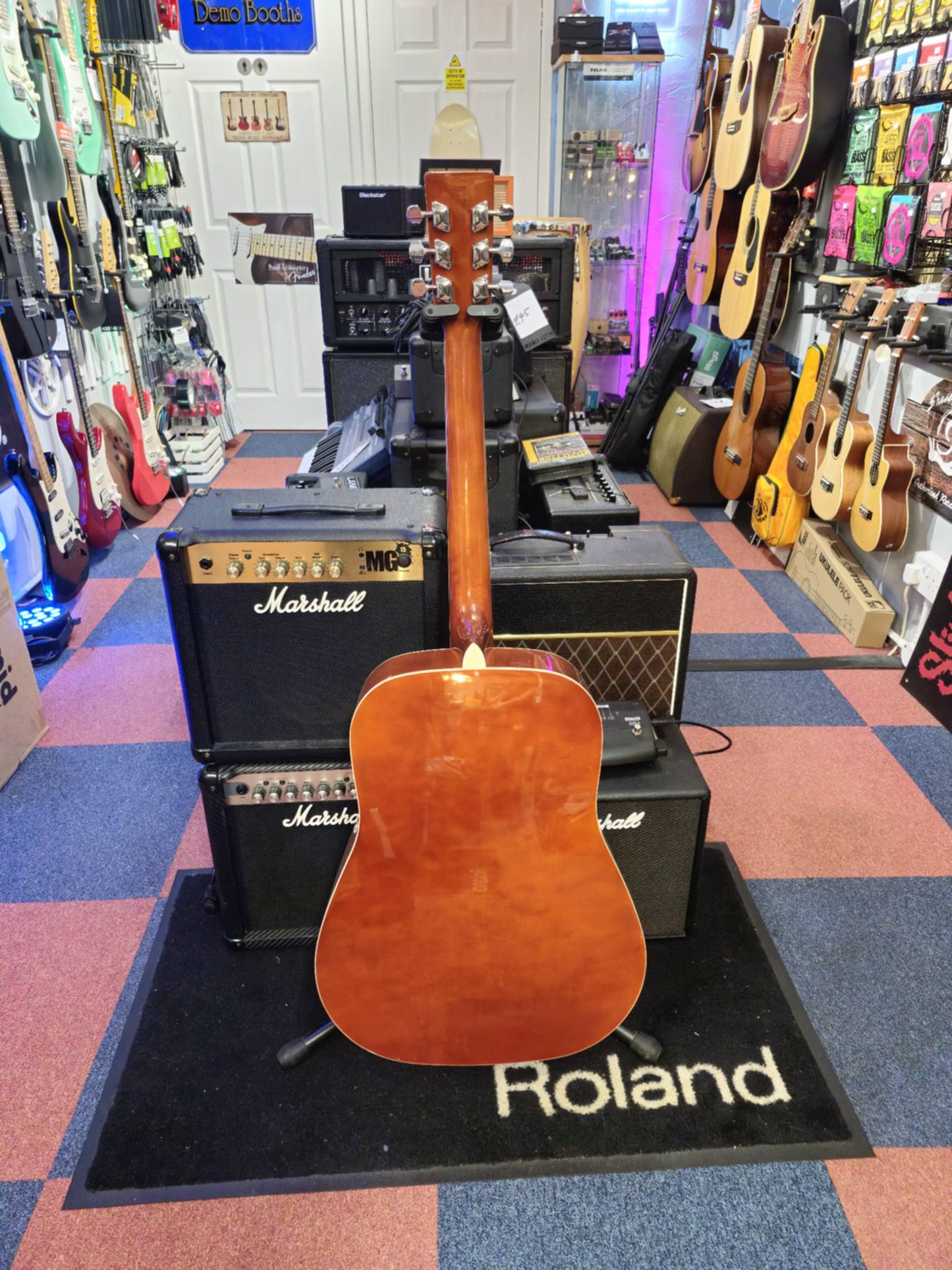 Chandry Dreadnought (Pre-owned)