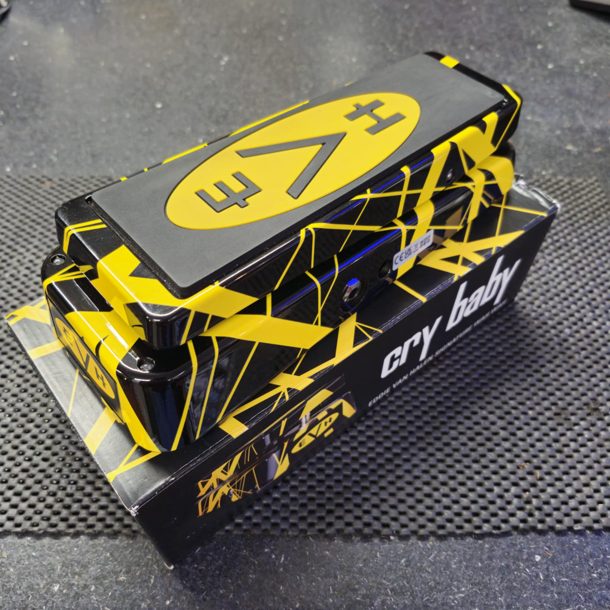 EVH crybaby ジャンク Dunlop EVH Crybaby Wah (Pre-owned) – Muso Tech