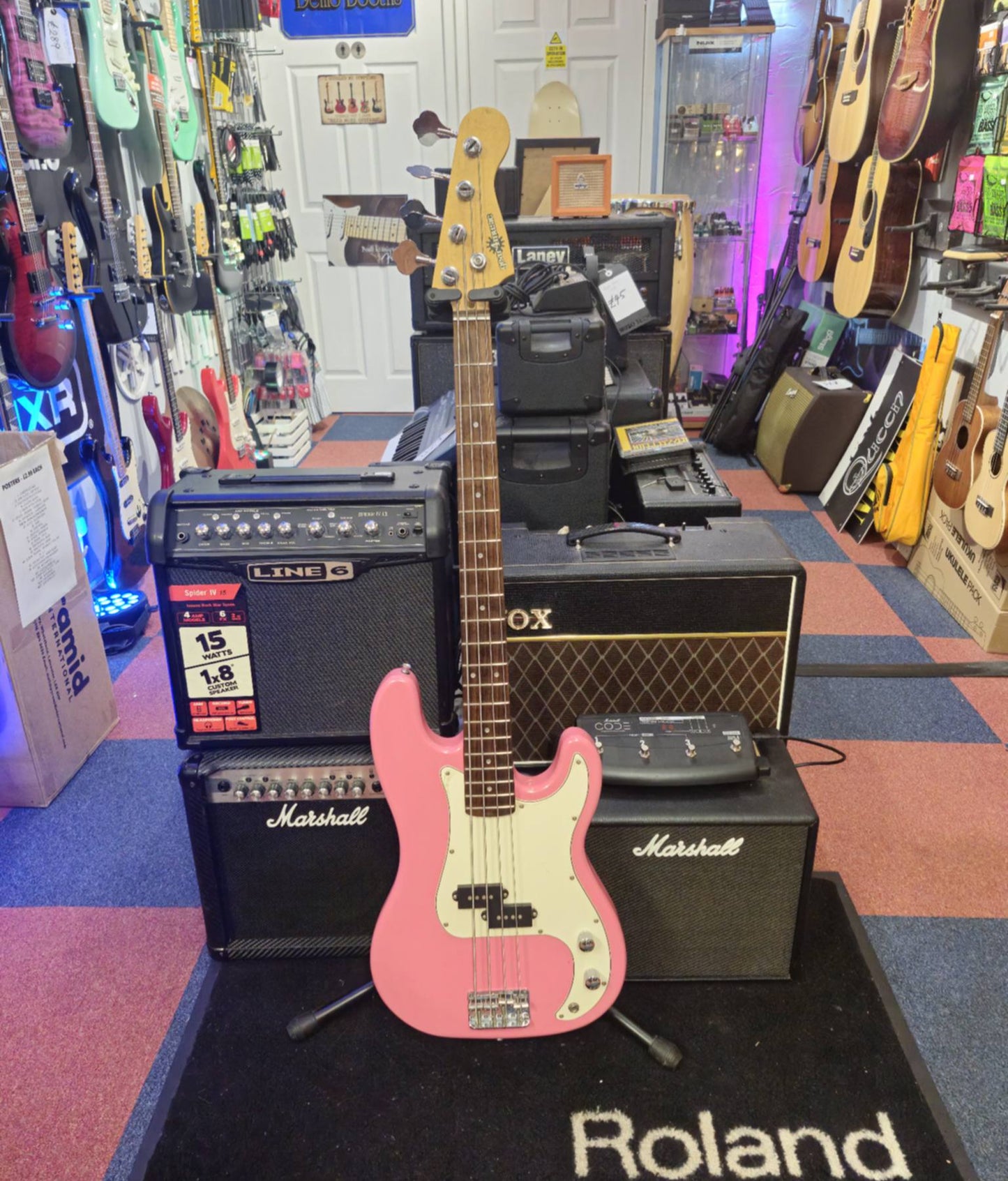 Gear4Music LA Bass Pink (Pre-owned)