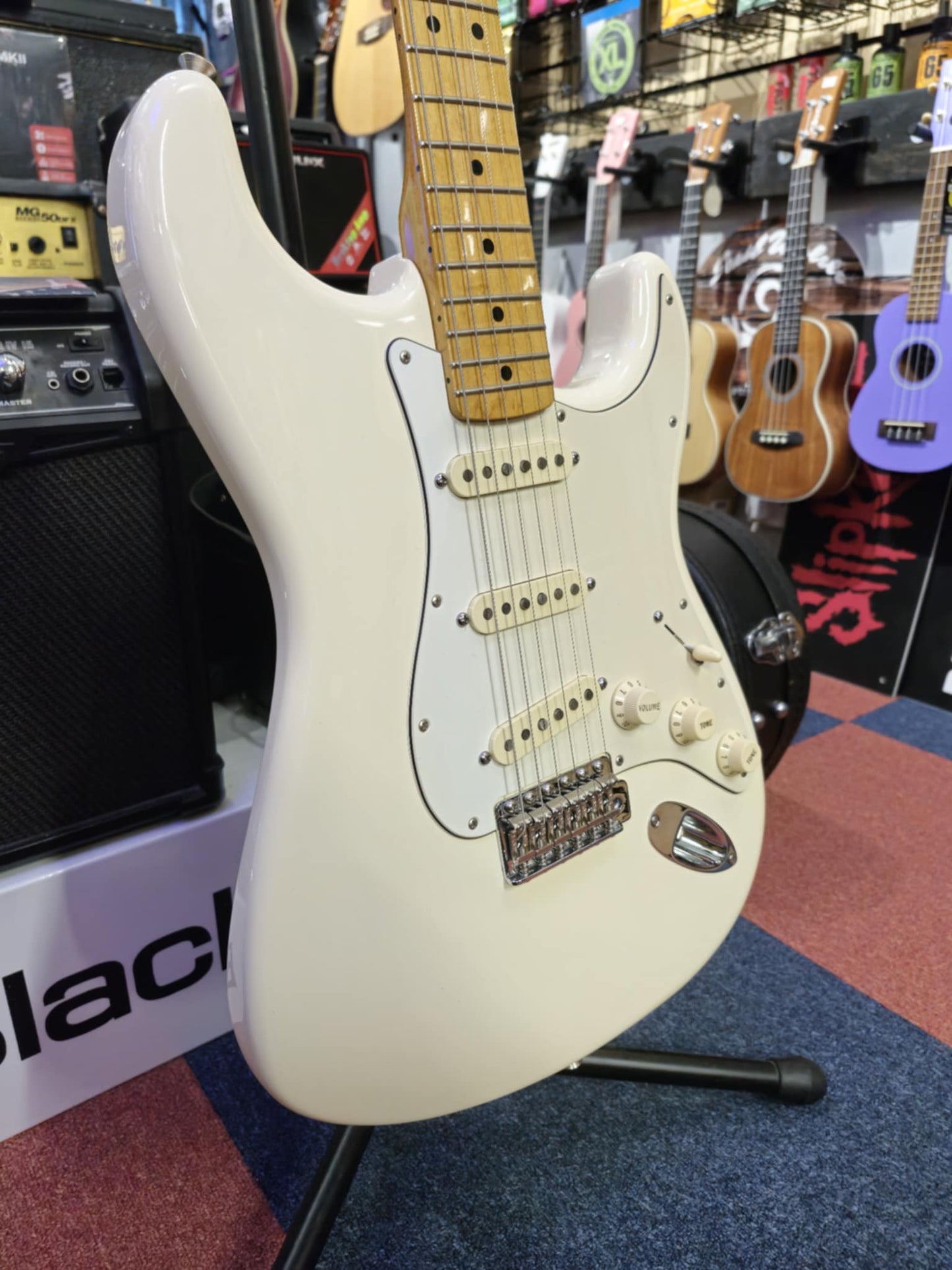 Jimi Hendrix Stratocaster Olympic White w/ Hardcase (Pre-owned)