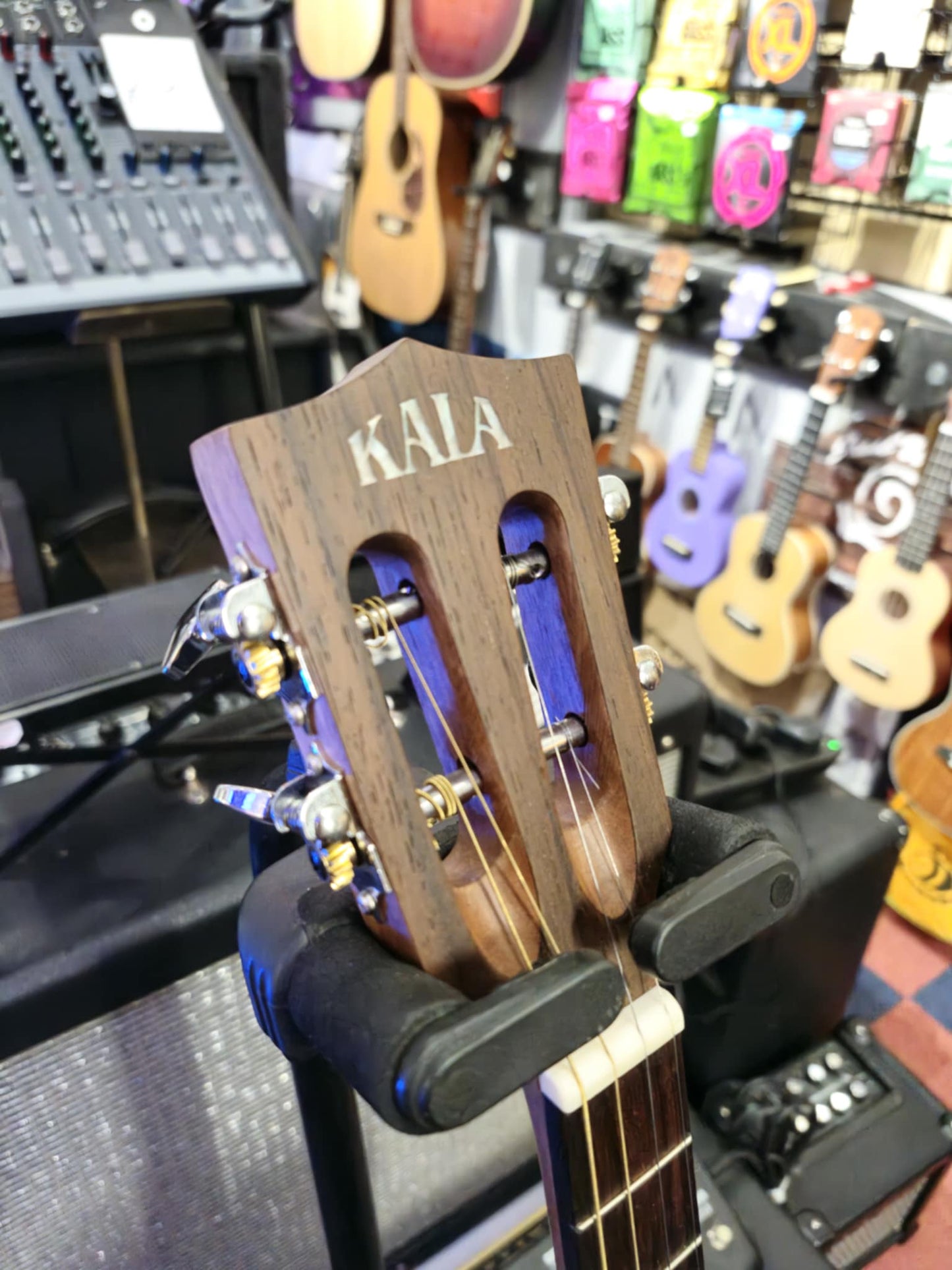 Kala KA-GTR Tenor Guitar (Pre-owned)