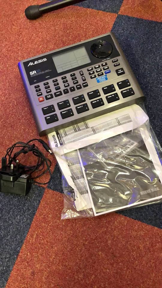 Alesis SR18 Drum Machine (Pre-owned)