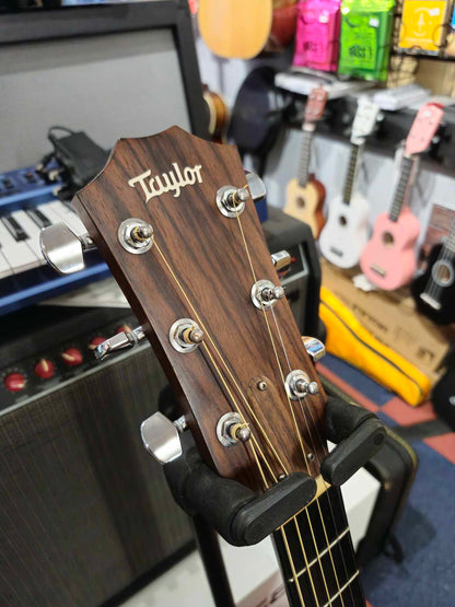 Taylor 214E DLX w/ Hard Case (Refurbished/Pre-owned)